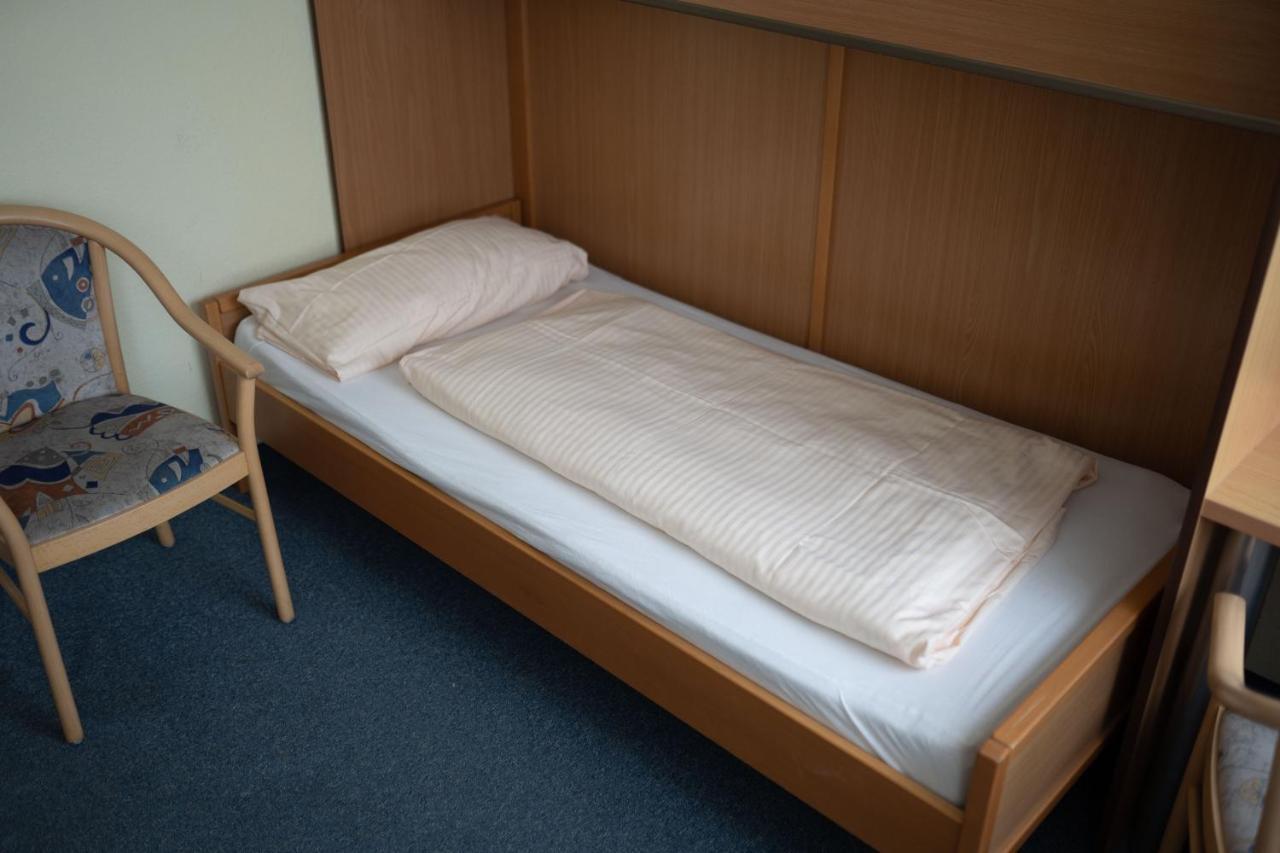 Radlstadl - Brauhaus Und Hotel Kaarst Habitación foto